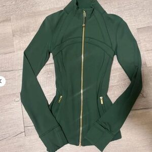 NEVER WORN Lulu Lemon Define Jacket in Green/Gold IN PACKAGING size 6